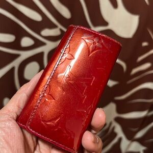 LV key holder